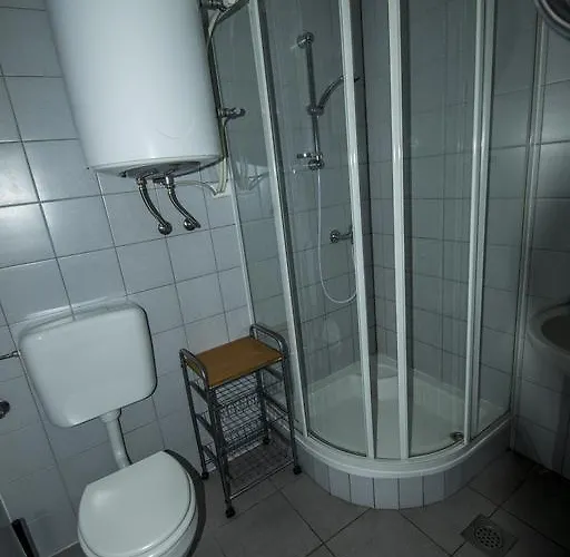 Appartement And Grohar *